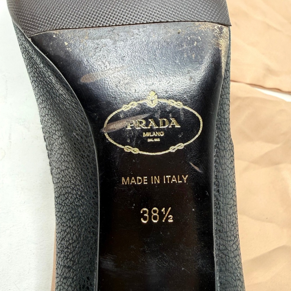 Prada Black Pebbled Leather Pointed Toe Buckle Kitten Heel Pumps 38.5 Italy - Picture 9 of 10